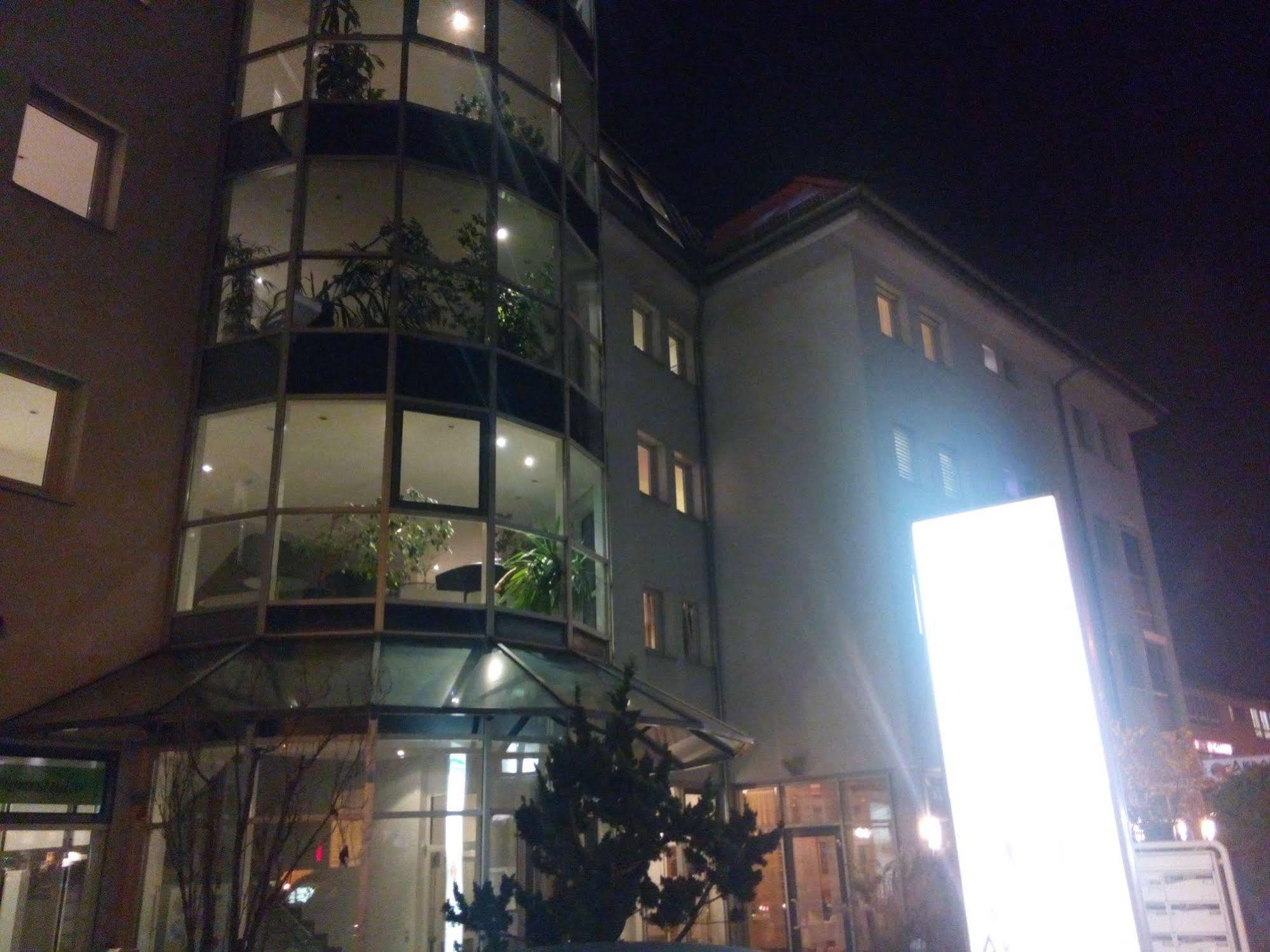 Central Hotel Winnenden Eksteriør bilde